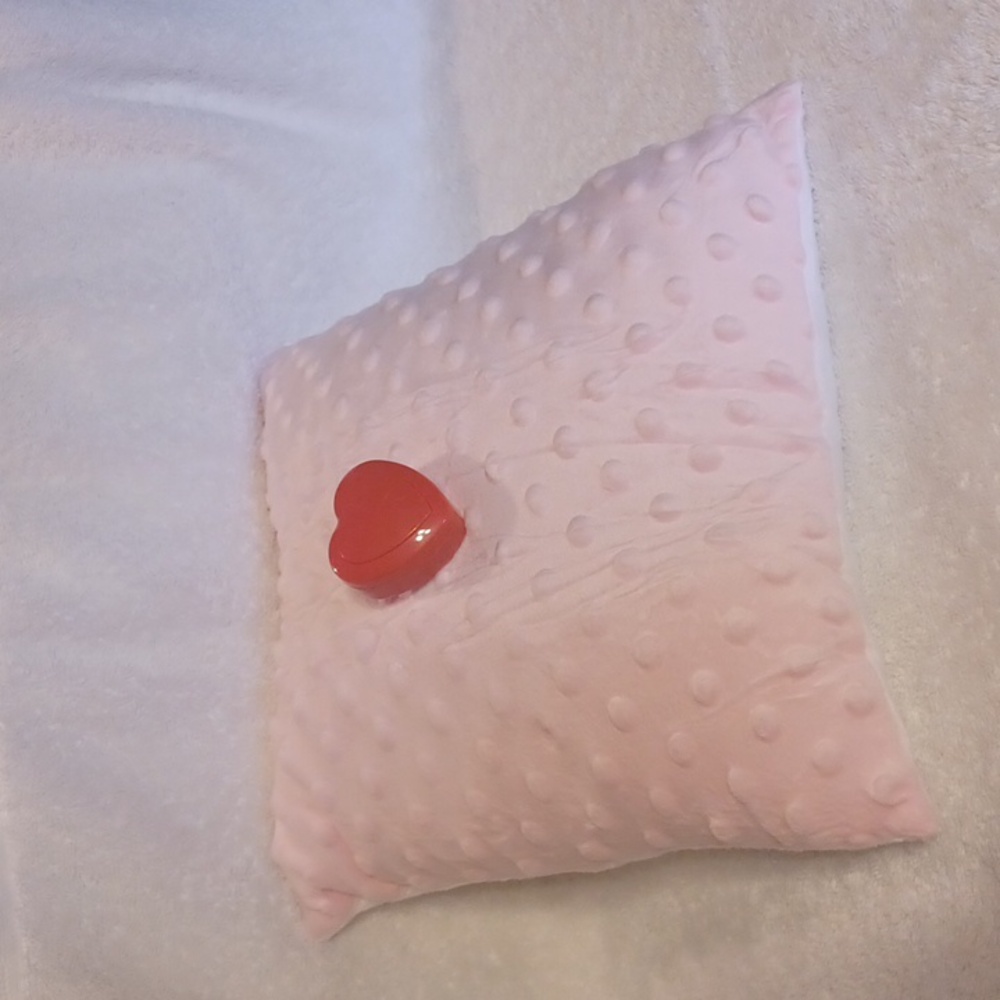 Heartbeat simulator pillow puppy calming with heartbeat sound